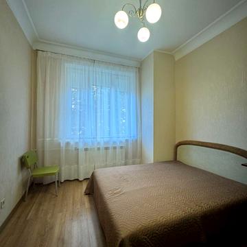 Кловський узвіз, 4