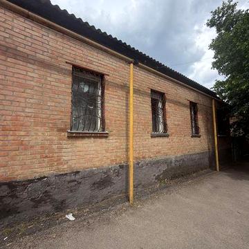 Частина будинку 62 м², 3 кімнати, газове опалення, вул. Садовського
