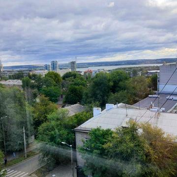 Сдам 3-х комнатную квартиру в районе ТЦ Нагорка ( пр.Науки, Гагарина)