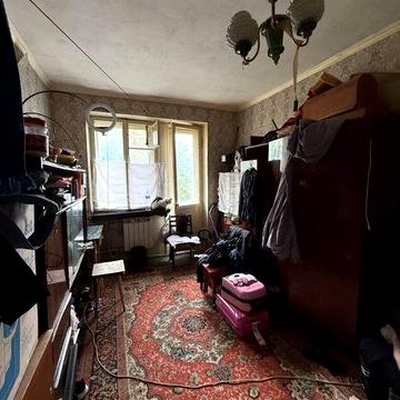 В продаже двухкомнатная квартира на Богдана Хмельницкого !