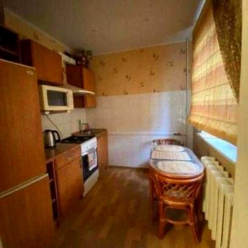 2 к. кв. 4/5, район Новые Дома, Стадионный проезд