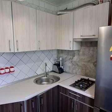 Продам 2 ккв метро 23 Августа проспект Науки