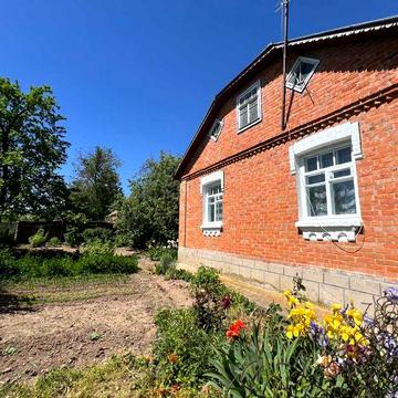 Продається добротний цегляний будинок у селі Мізяківські Хутори