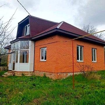 Продам добротный дом п. Высокий. Недорого.