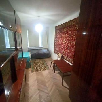 Продаж 2 кім квартири вул Дністерська
