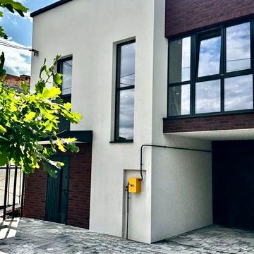 Будинок таунхаус Центр міста 100м2 квартира