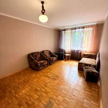 Продаж. 2-кімнатна квартира Пивзавод 54.3 м² 54 500$ 2 поверх цегляний будинок, окремі кімнати, право власності понад 3 роки