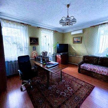Продам двохповерховий будинок