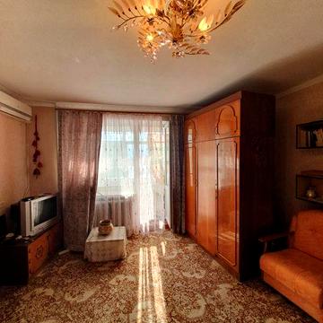 Продаётся отличная крупногаб. 1-комн.кв-ра. Ракетная Роща.