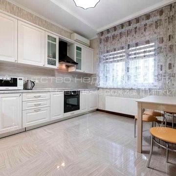 Оренда 1к квартири 50м2 в ЖК Новопечерські Липки по вул., Верхогляда