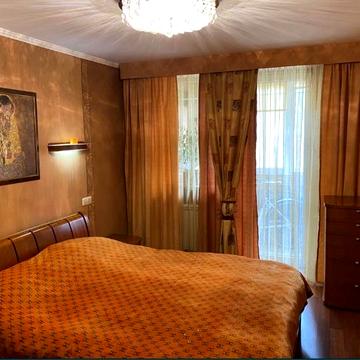 Продається 3кім квартира, спецпроект, цегляний будинок