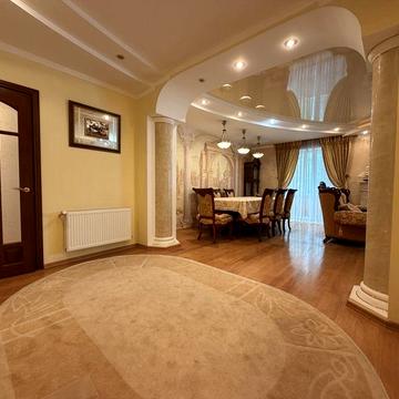 Продаж квартири 3-к 154 м.кв.