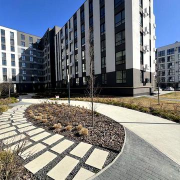 Продаж 3-кімнатної квартири площею 96 кв.м. в зданому і засленому будинку бічна вул Стрийської ц.119999$.