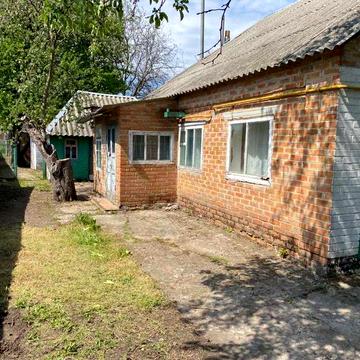 Будинок за містом з господарськими приміщеннями!!! єВідновлення!!!