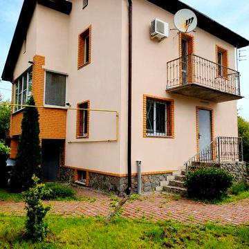 Продам  цегляний будинок  для комфортного проживання, в межах міста Полтава