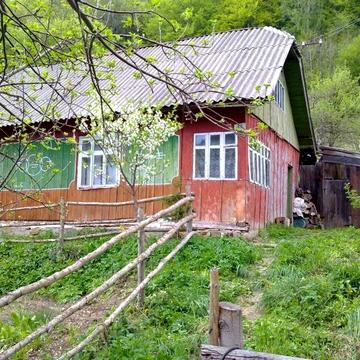 Продається будинок із землею
