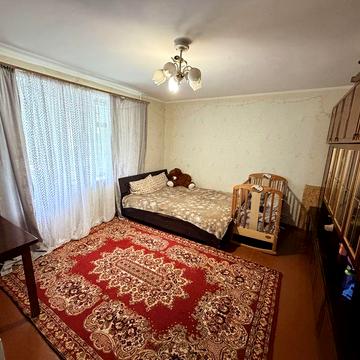 Продаж 3-х кім квартири 2/5 вул Космонавтів