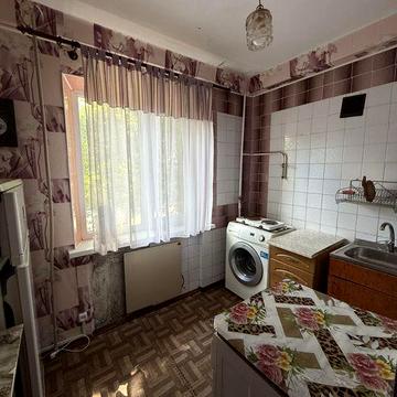 Продам 1ком.квартиру 2/5 район Черемушки!