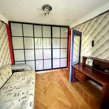 Продам двокімнатну квартиру м. Київ, вул.Стеценка
