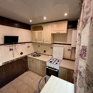 Продам 1к квартиру Поля Кирова верх Парк Писаржевского Гавриленко ( Школьная )