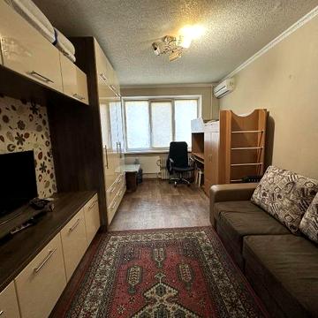 Продам хорошую 1-комнатную квартиру низ Кирова