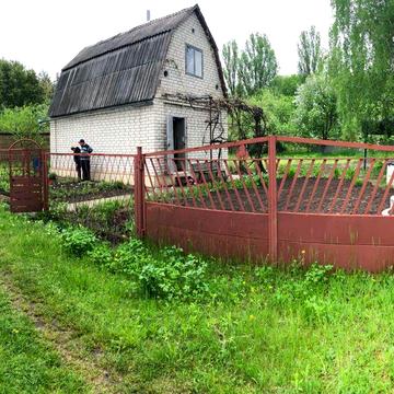 Будинок та земельна ділянка , Фастівський район . Торг присутній