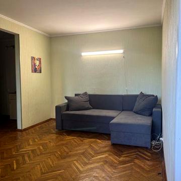 Продаж 2-х кімнатної вул. Василенка 25