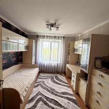 Продаж квартири м.Конотоп 80м 4-х кімнатна