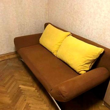 Здається 2х кімнатна квартира на вул. Новокримська 42