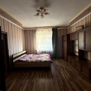 Здається в оренду 2-кімнатна квартира, поруч з вокзалом
