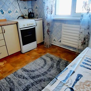 Тростянецька вул., 51