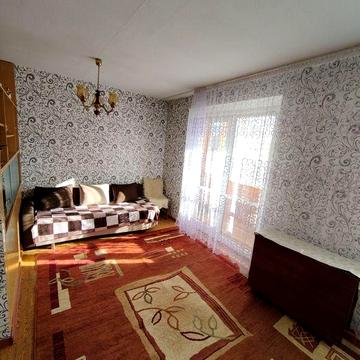 Продається трикімнатна квартира