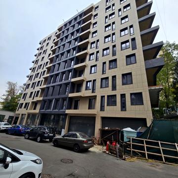 None 135000.0 USD