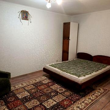 Здам 1км квартиру простект Перемоги