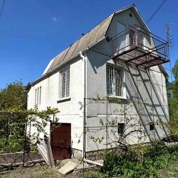 Продаж дачі 101 м2 ,3 кімнати ,гараж ,опалення .Загальці!