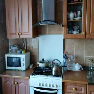 1к! квартира, ЖБІ, 8/9 поверх, 39 м2, косметичний стан - заходь і живи