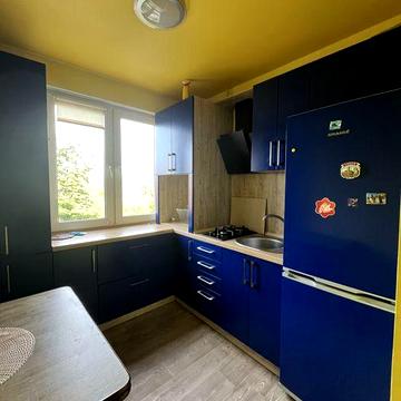 Продам 2-кімнатну квартиру на Піонерській!