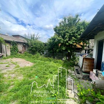 Продам частину будинку в центральній частині міста