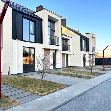 Продаж таунхауса 107 м² в КМ Loft Affair, Стоянка. Газ, центральні комунікації