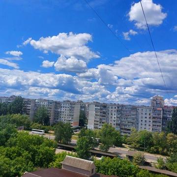 Продам 2 кімнатну квартиру на Героїв Крут