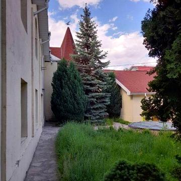 Здається дім в оренду.  Голосіївський район