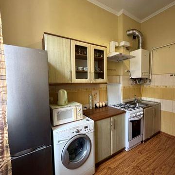 Однокімнатна квартира продаж вул. Золота