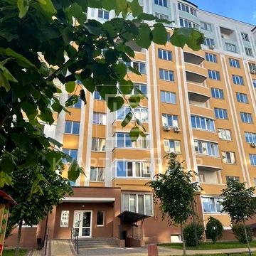 Продаж. Простора та світла ТРИкімнатна квартира в Бучі. вул. Івана Кожедуба. БЕЗ ВИТРАТ НА ОФОРМЛЕННЯ.