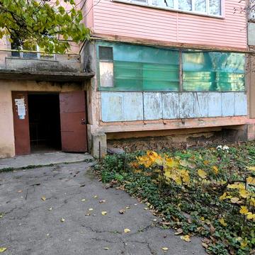 Продам двокімнатну квартиру в Роздільній.(324-877)