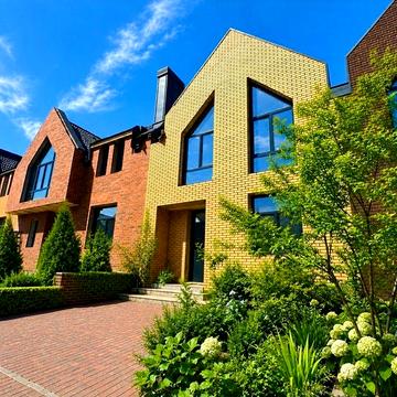 Продаж готового таунхаусу під єОселя без %