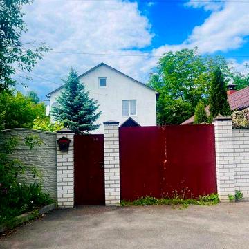 Продам 2х поверховий затишний будинок у мальовничому місці Черкаської Лозової з видом на березовий гай.