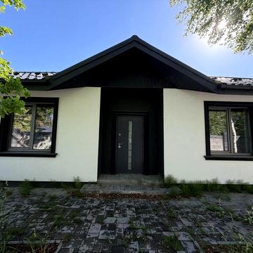 Стильний будинок у Ворзелі з власною ділянкою!