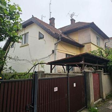 Продаж  квартири  в будинку  Чернівці