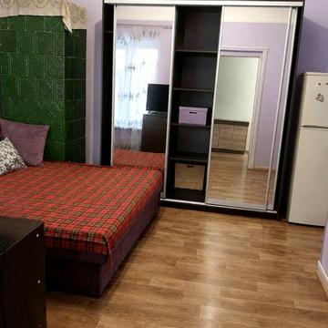 Здається 1-км квартира в центрі