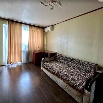 В продажу 1 к. квартира З капітальнім ремонтом у Холодногірському районі.